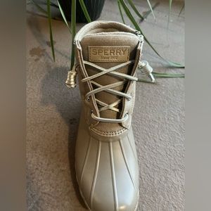 Size 6 Sperrys. Never worn.